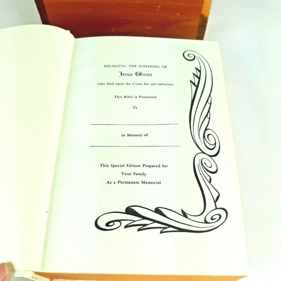 Holy Bible Book White Leather Wooden Pine Box Case - Picture 5 of 8